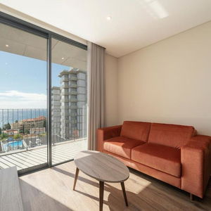 Hotel Monumental Plaza By Petit Hotels cazare Funchal