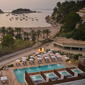 Hotel The Club Cala San Miguel Hotel Ibiza Curio Collection By Hilton cazare Port de Sant Miquel