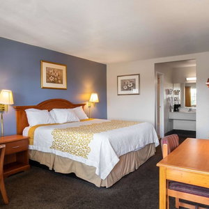Hotel Signature Anaheim Maingate cazare Anaheim