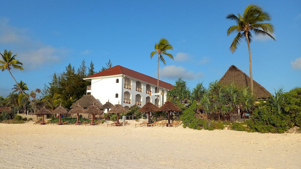 Ahg Sun Bay Mlilile Beach Hotel