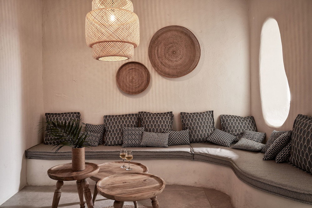 Naxian Utopia Luxury Villas And Suites