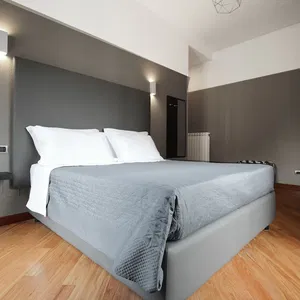 Hotel Piazza Carita cazare Napoli