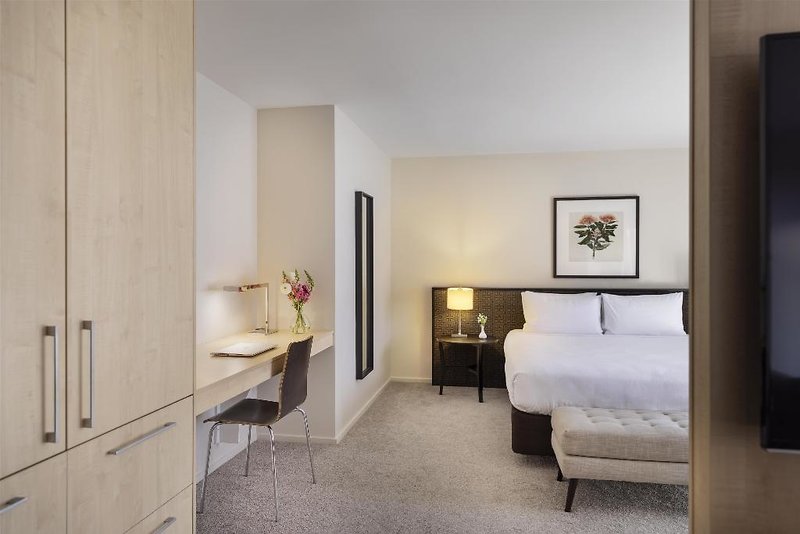 Hotel Greenlane Suites