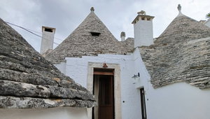 Hotel Trulli Resort Monte Pasubio cazare Alberobello