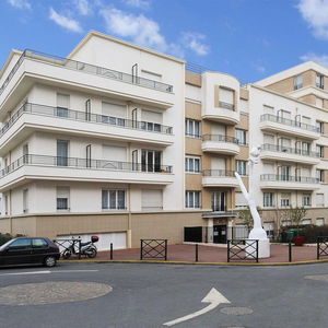 Sejur Séjours & Affaires Paris Nanterre vacanta Paris