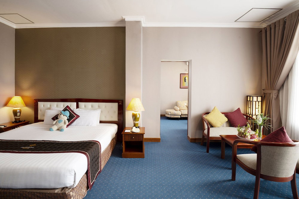 Grand Hotel