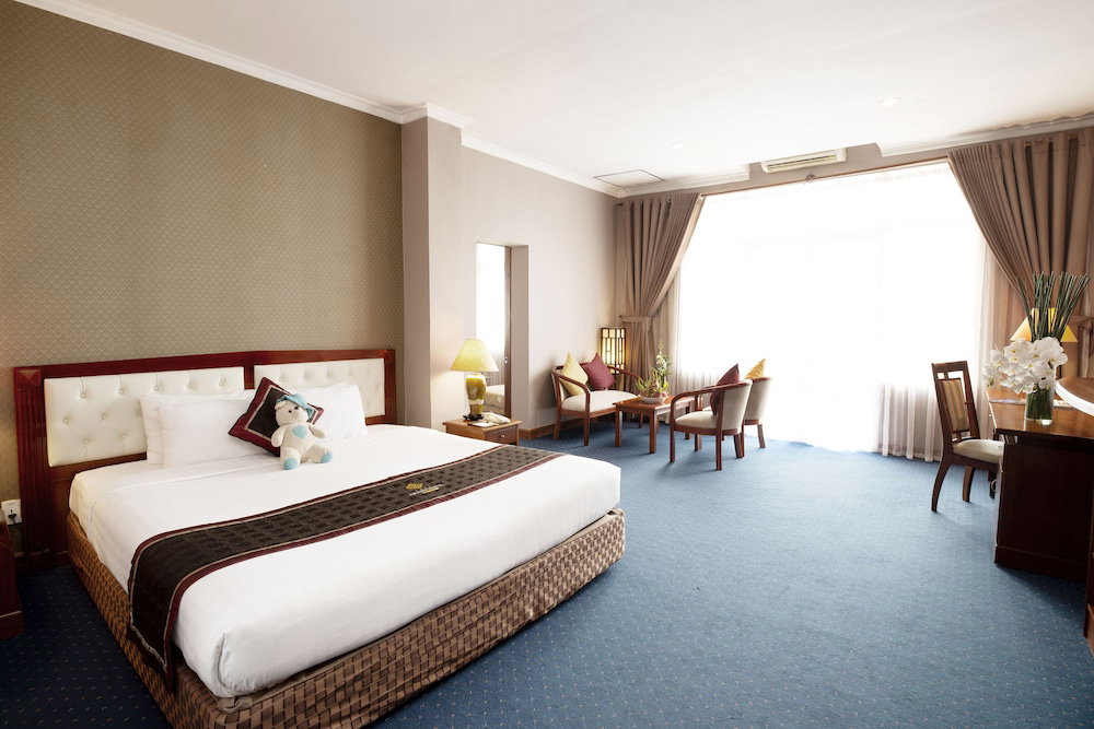 Grand Hotel