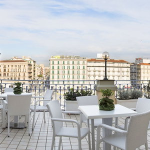 Sejur The Five Rooms Napoli vacanta Napoli