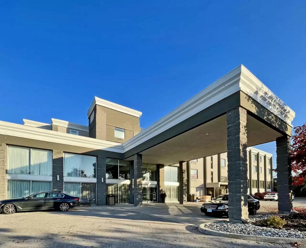 Hotel Comfort Inn & Conference Centre Toronto Airport