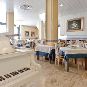 Hotel Terme Roma cazare Abano Terme