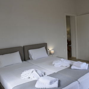 Sejur De_Naxia Suites vacanta Santorini