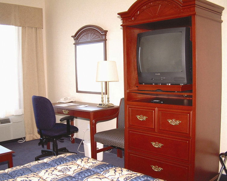 Hotel Best Western Plus Travel Toronto Airport