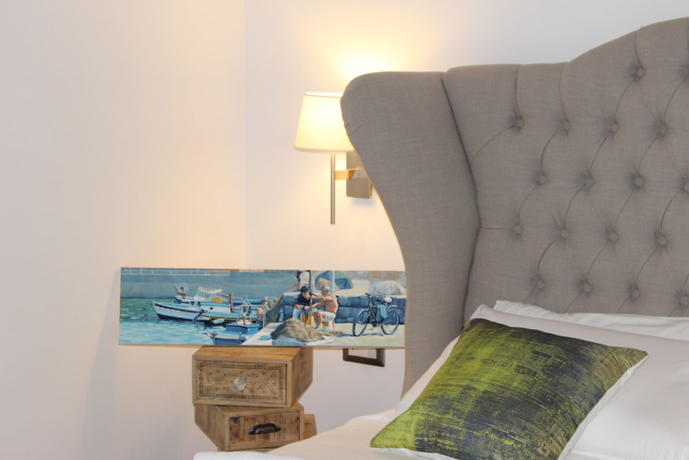 La Chiaja Art And Relais