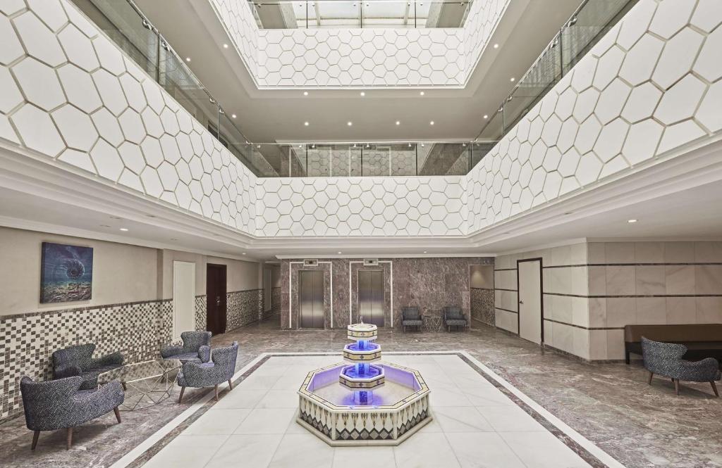 Hilton Plaza