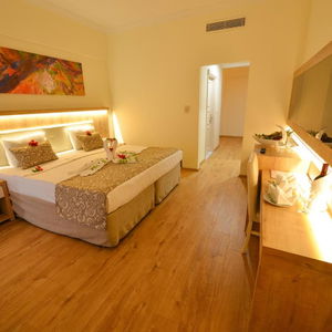 Sejur Cesars Resort Hotel vacanta Side