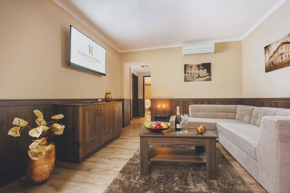 Komló Hotel Gyula