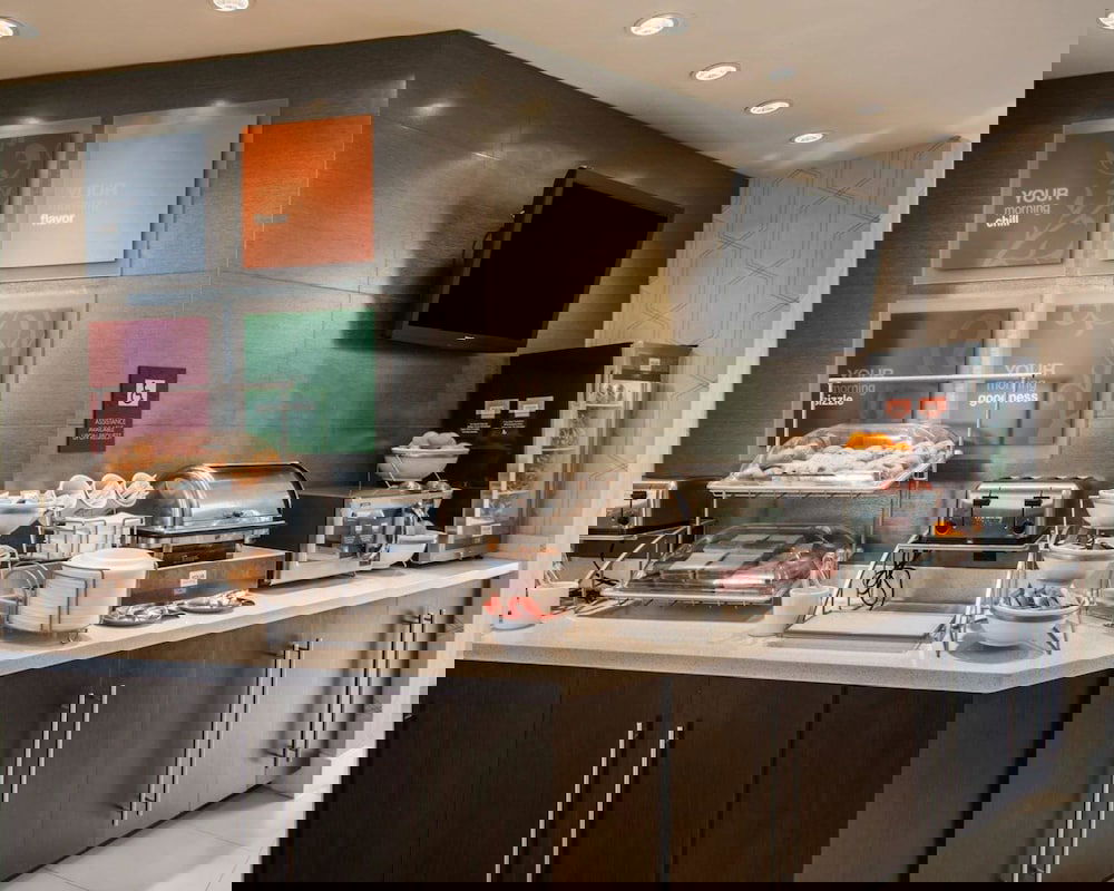 Hotel Comfort Suites Miami Airport North