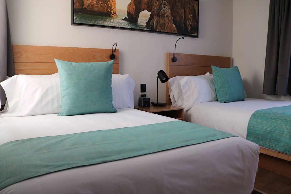 Hotel Sunrock Hotel And Suites
