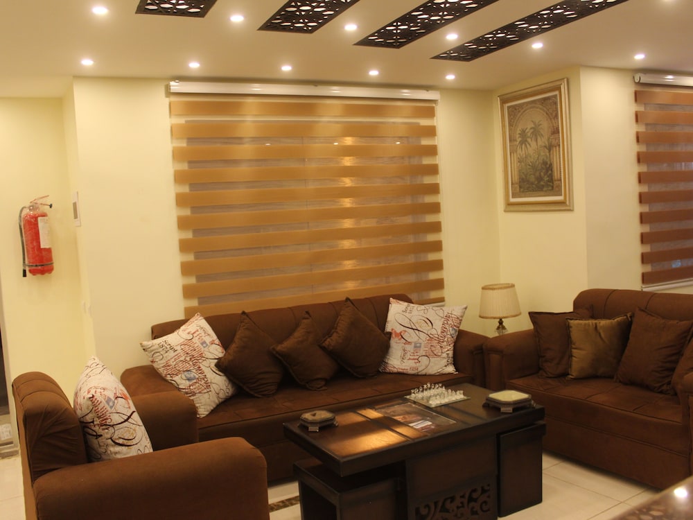 Shaqilath Hotel