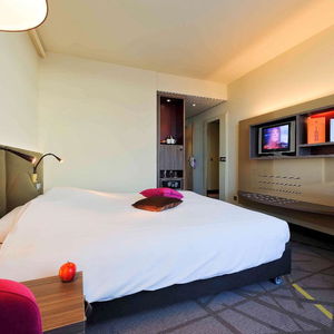 Hotel Mercure City Groningen Martiniplaza Hotel cazare Groningen
