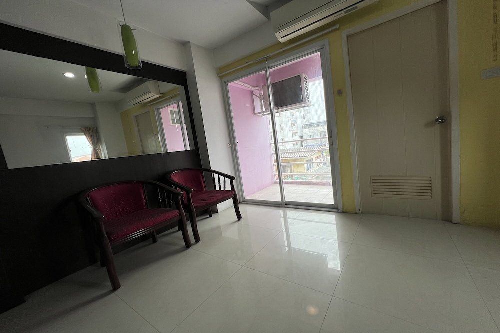 Phongsathon Mansion
