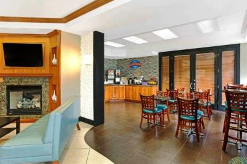Hotel Spark By Hilton Miami Doral