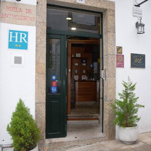 Hotel Hotel Entrecercas cazare Santiago de Compostela