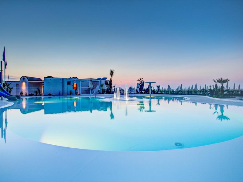 Hotel Mediterraneo Hotel And Suites
