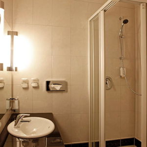 Hotel H+ Hotel Bremen cazare Bremen