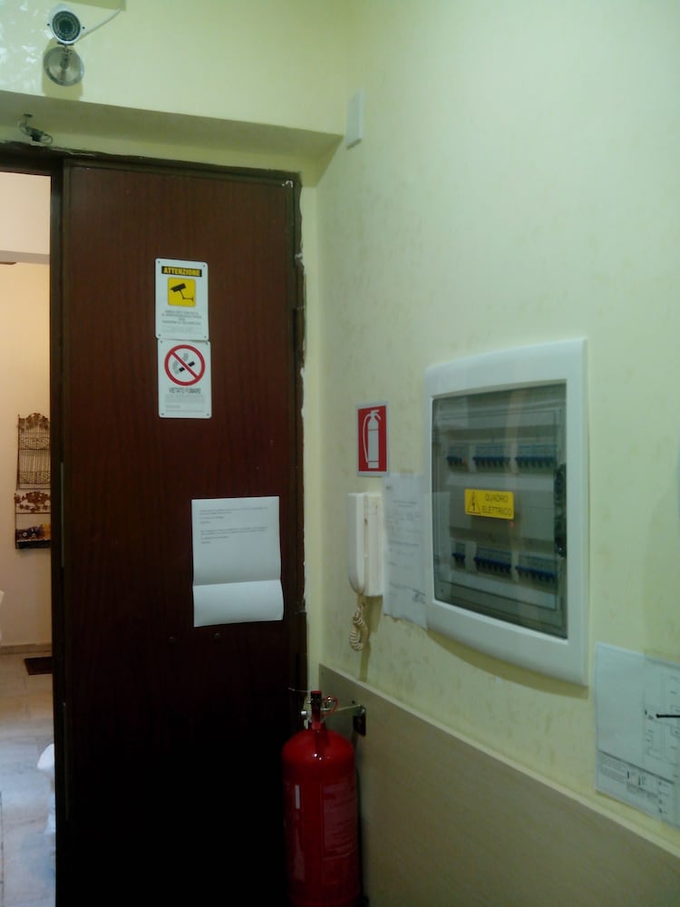 Guest House Hola Roma