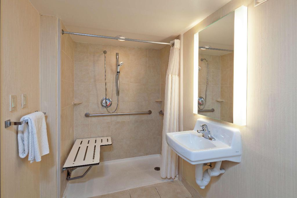 Hotel Doubletree By Hilton Hotel New Orleans Airport