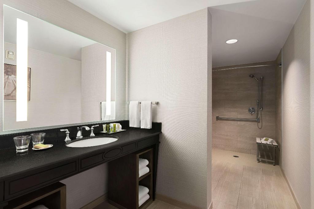 Hotel Hilton New Orleans/St. Charles Avenue