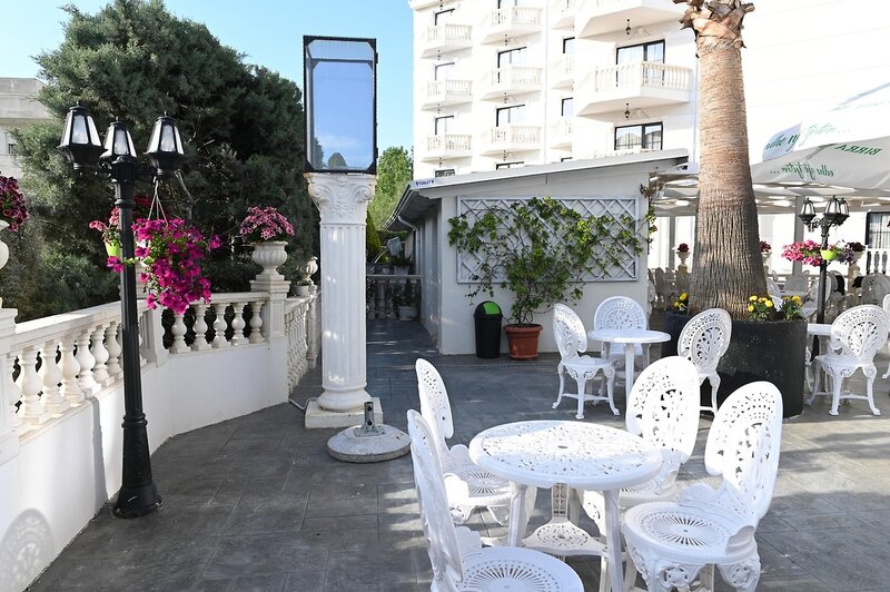 Onufri Hotel & Spa