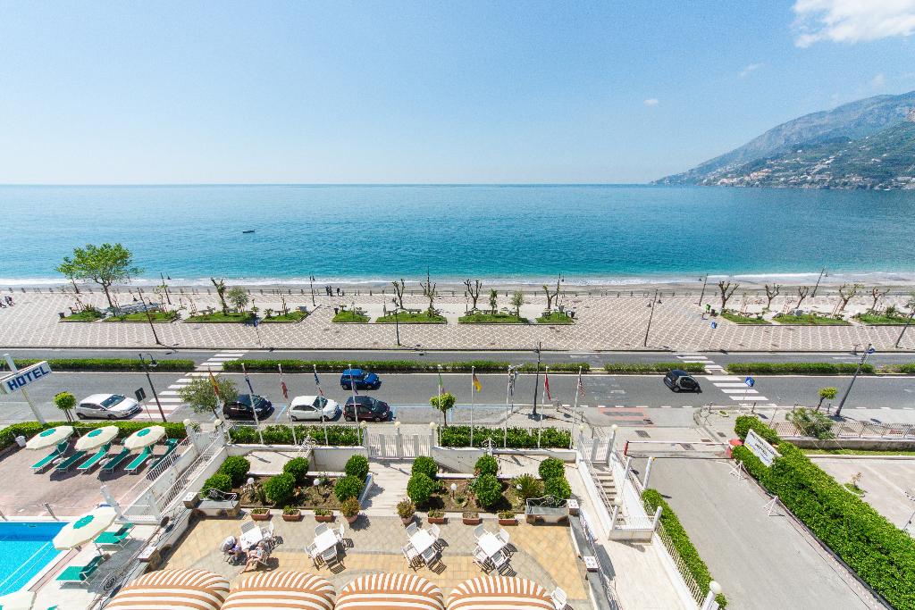 Pietra Di Luna Hotel