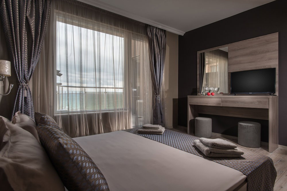 Nikki Beach Apartments