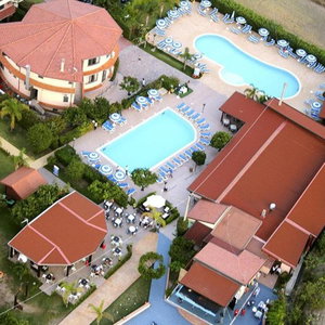 Hotel Club Esse Aquilia Beach Village Resort cazare Badolato Marina