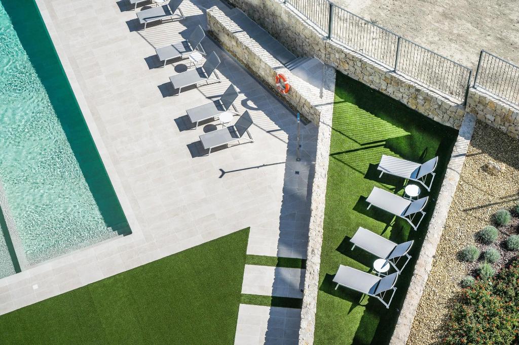 Blue Line Apartment Hotel
