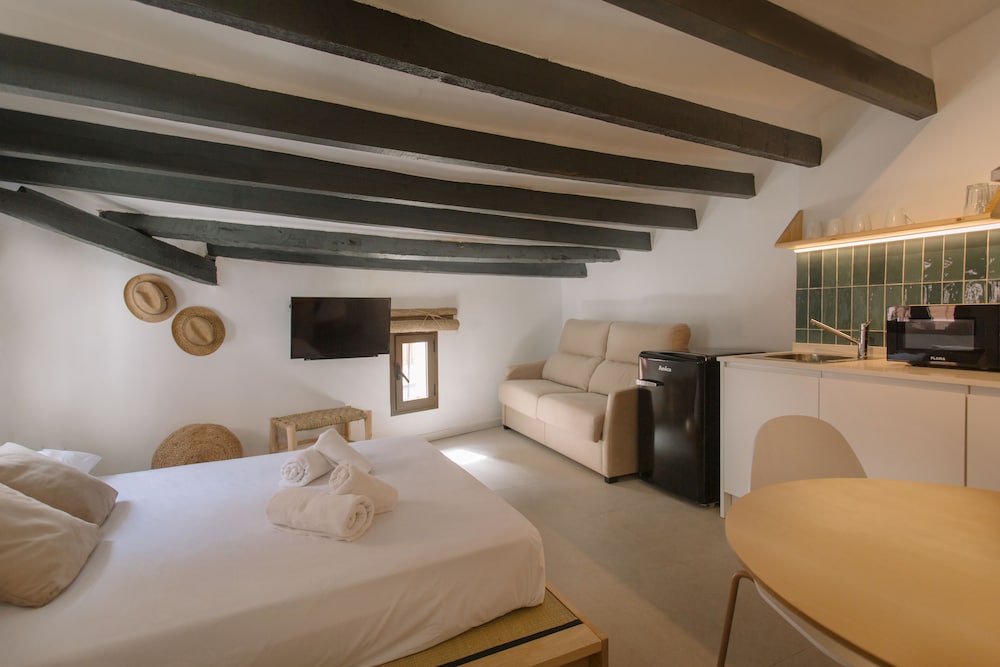 Hotel Alojamientos La Vila Mayor 36