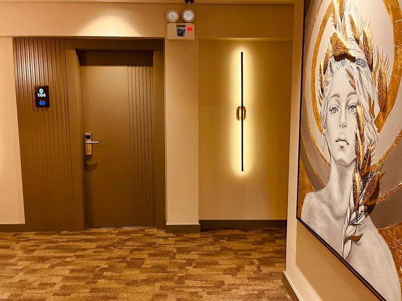 Monalisa Hotels
