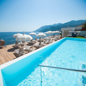 Hotel Hotel Club Due Torri cazare Vietri sul Mare