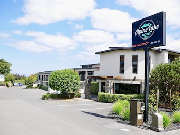 Hotel Alpine Lake Motor Lodge