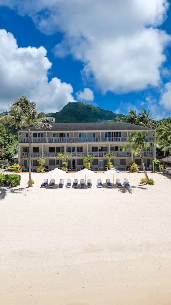Hotel Moana Sands Beachfront Hotel