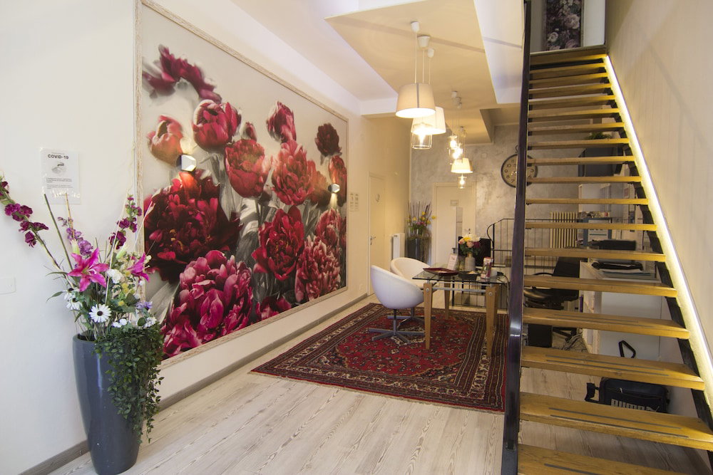7 Rooms