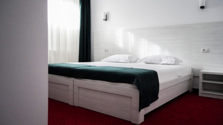 Cirus Hotel
