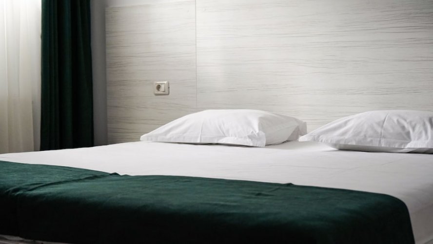 Cirus Hotel