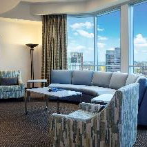 Hotel Hilton Toronto/Markham Suites Conference Centre & Spa cazare Markham