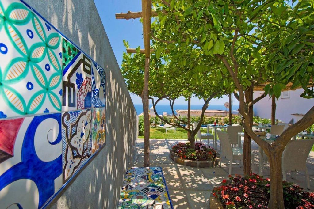 Albadamare Boutique Hotel