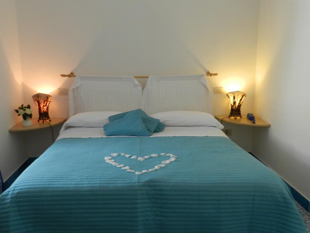 Hotel Holiday
