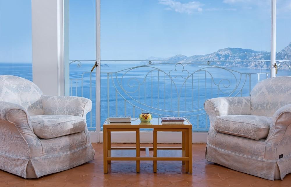 Hotel Tramonto D'oro