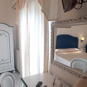 Hotel La Perla cazare Praiano